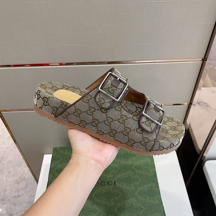 GUCCI MEN’S SLIDE SANDAL WITH STRAPS – GSL027