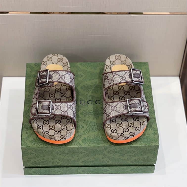 GUCCI MEN’S SLIDE SANDAL WITH STRAPS – GSL030