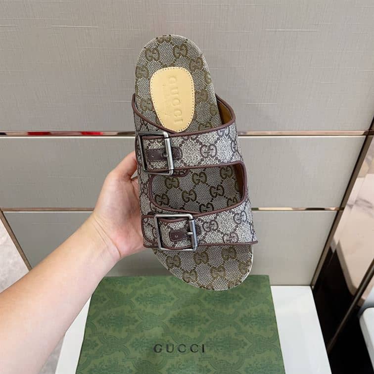 GUCCI MEN’S SLIDE SANDAL WITH STRAPS – GSL030
