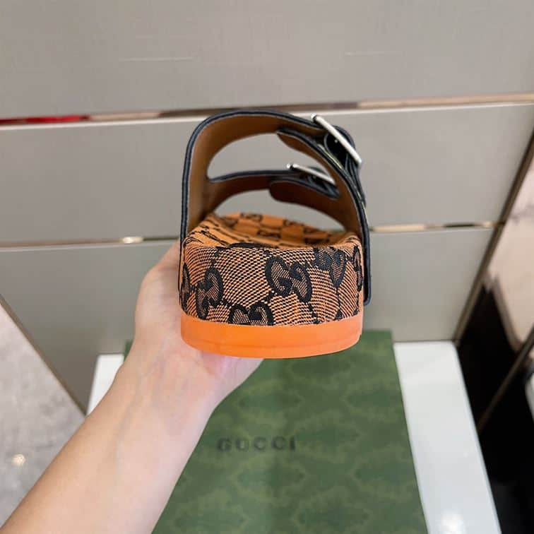 GUCCI MEN’S SLIDE SANDAL WITH STRAPS – GSL032