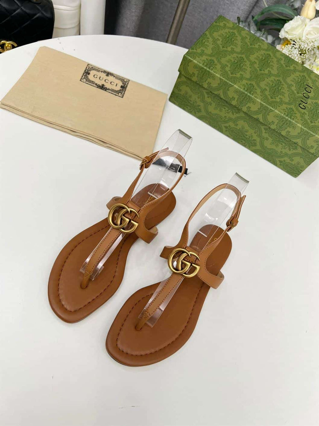 GUCCI WOMEN’S DOUBLE G THONG SANDAL BROWN LEATHER – GSL020