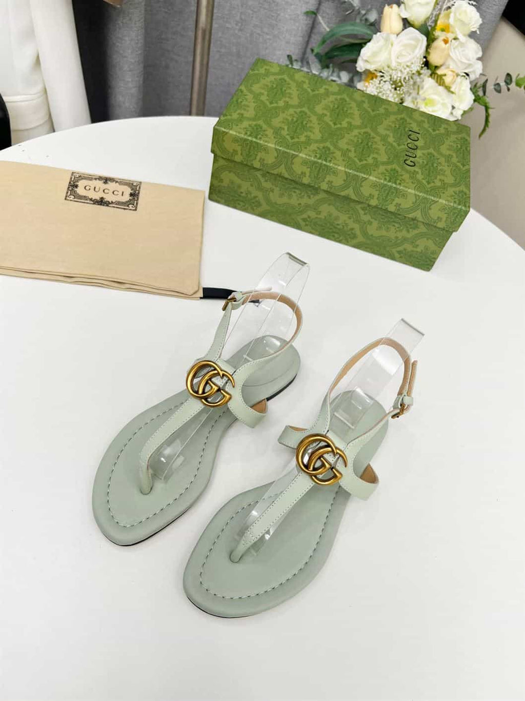 GUCCI WOMEN’S DOUBLE G THONG SANDAL LIGHT GREEN LEATHER – GSL019