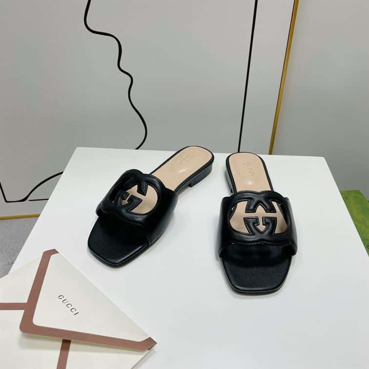 GUCCI WOMEN’S INTERLOCKING G CUT-OUT SLIDE SANDAL – GSL012