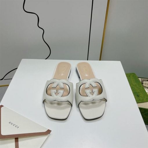 GUCCI WOMEN’S INTERLOCKING G CUT-OUT SLIDE SANDAL – GSL013