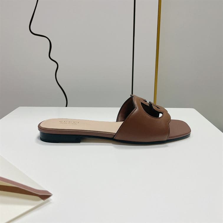 GUCCI WOMEN’S INTERLOCKING G CUT-OUT SLIDE SANDAL – GSL014