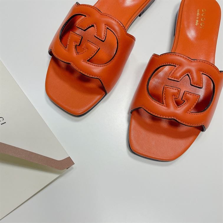 GUCCI WOMEN’S INTERLOCKING G CUT-OUT SLIDE SANDAL – GSL015