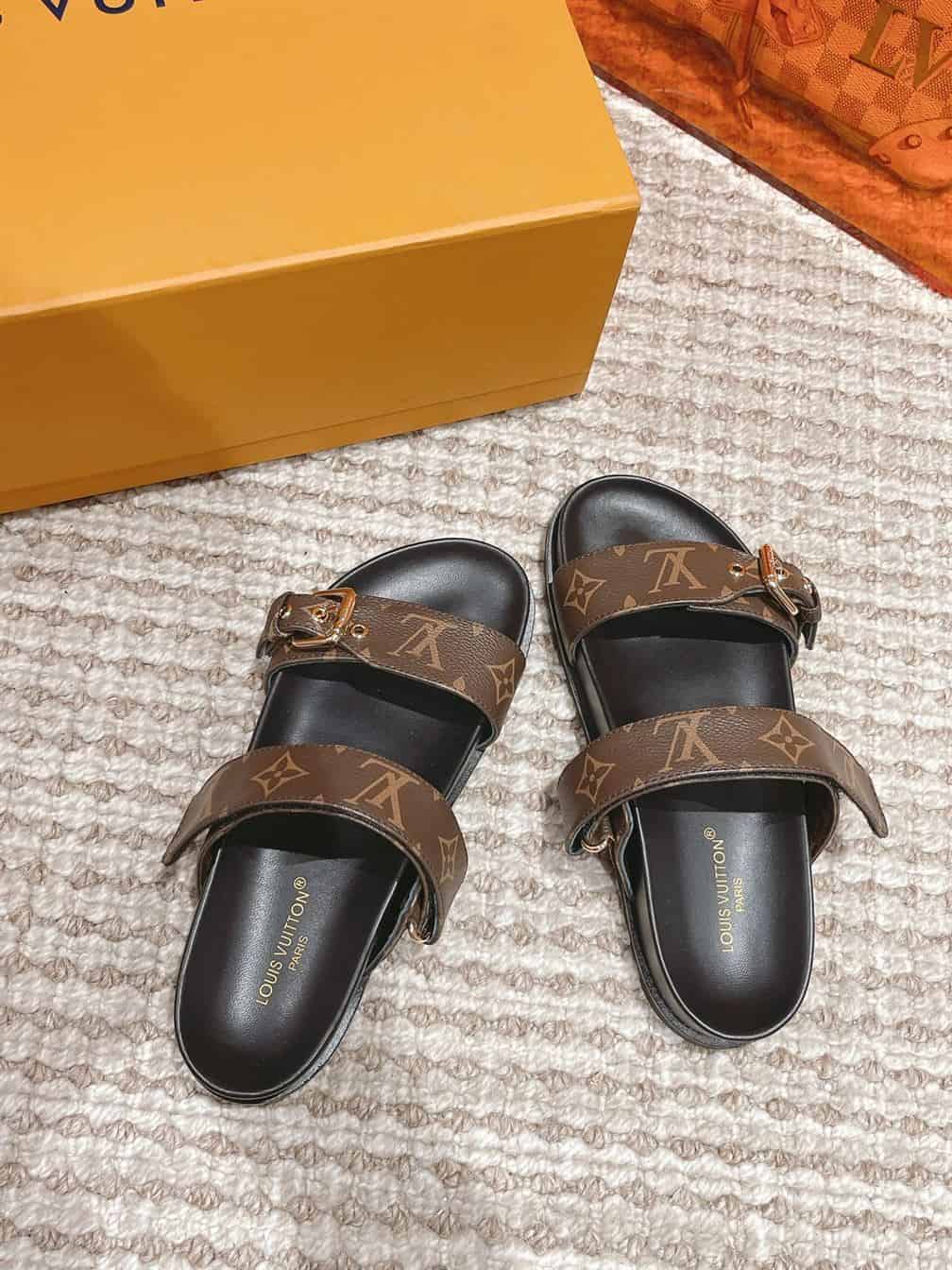LOUIS VUITTON BOM DIA FLAT COMFORT MULE – LVSD017