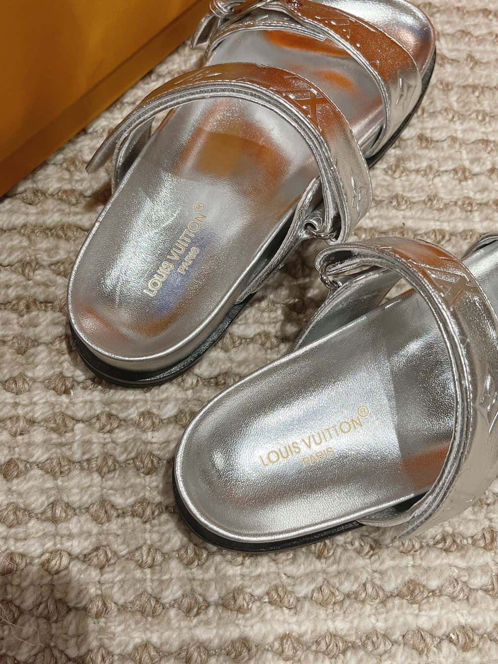 LOUIS VUITTON BOM DIA FLAT COMFORT MULE – LVSD019