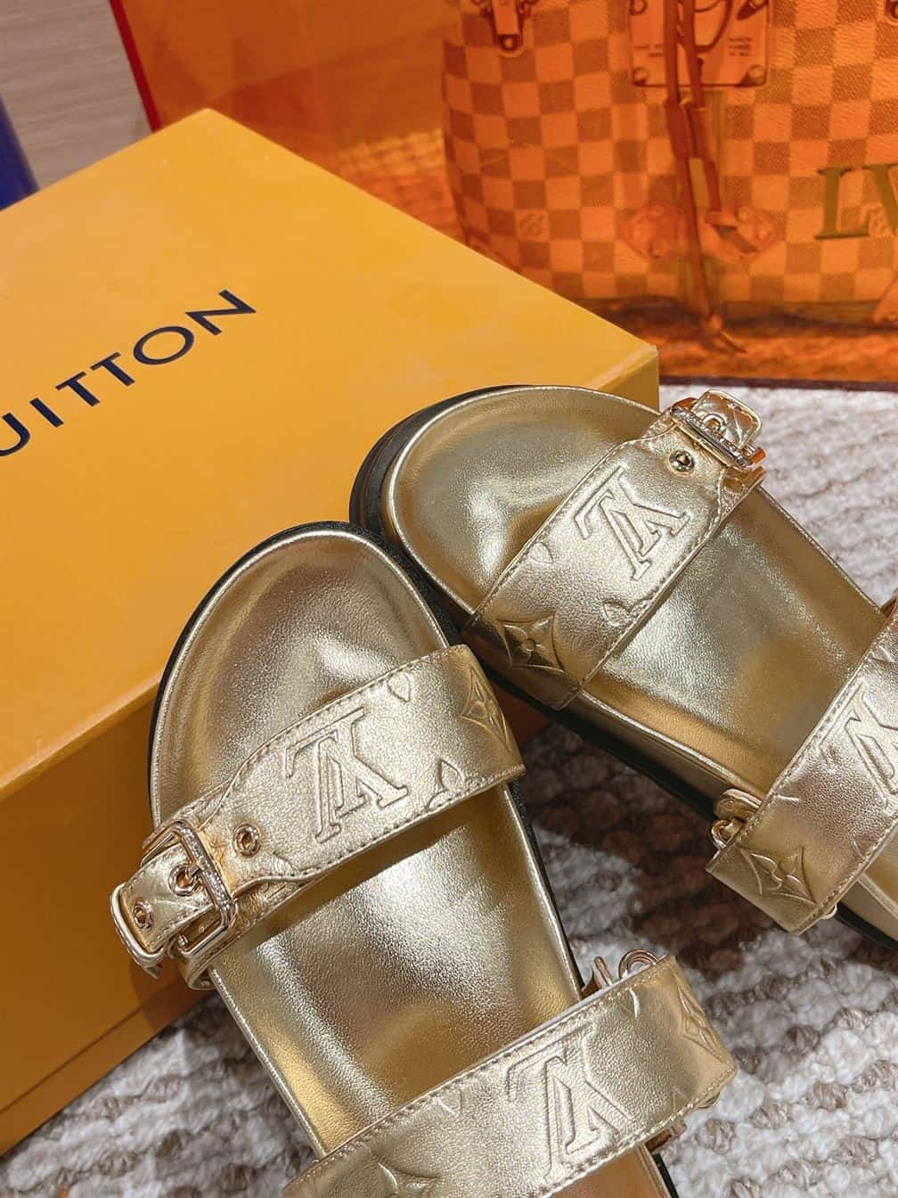 LOUIS VUITTON BOM DIA FLAT COMFORT MULE – LVSD020