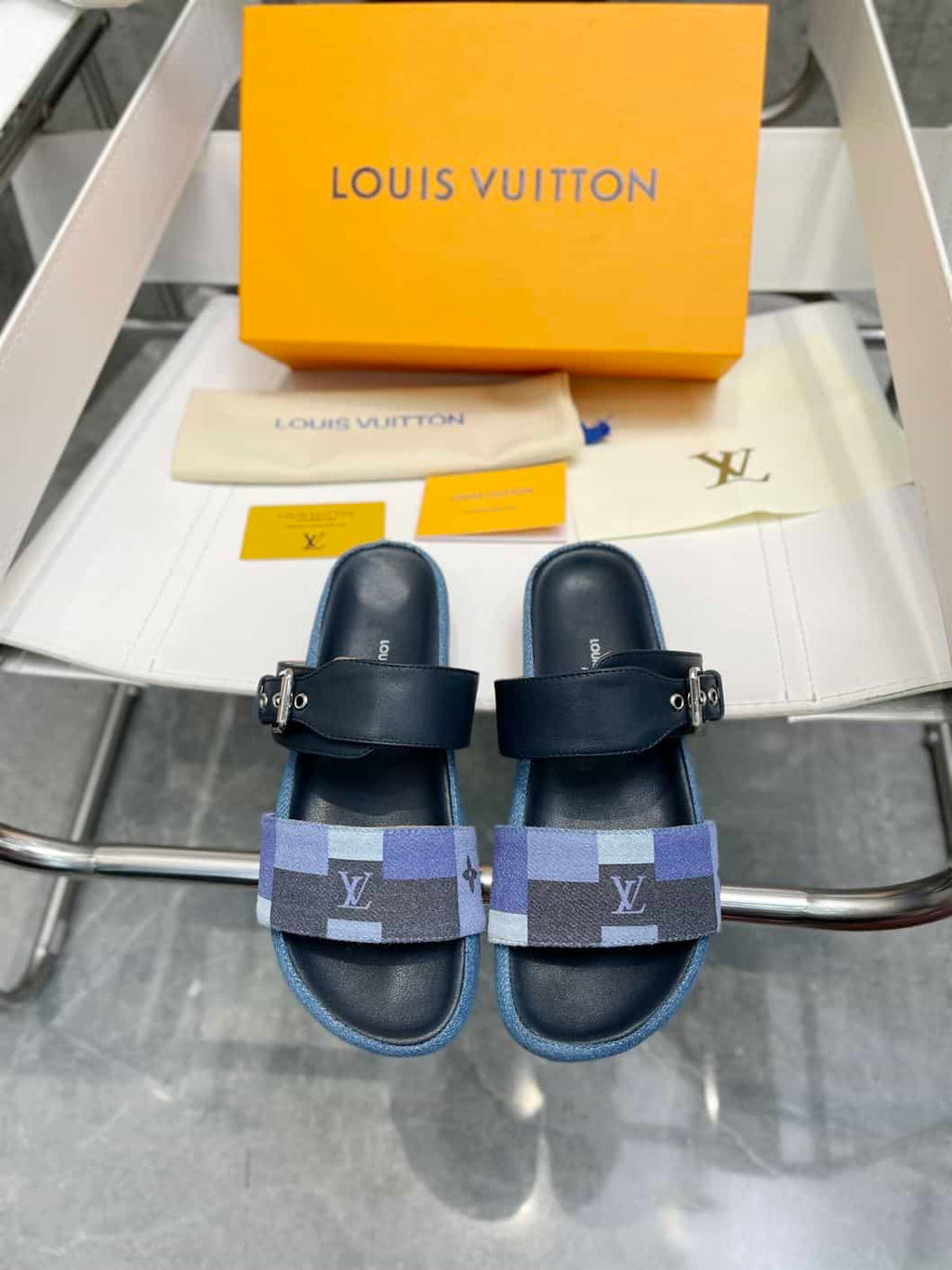 LOUIS VUITTON BOM DIA FLAT MULE – LVSD038