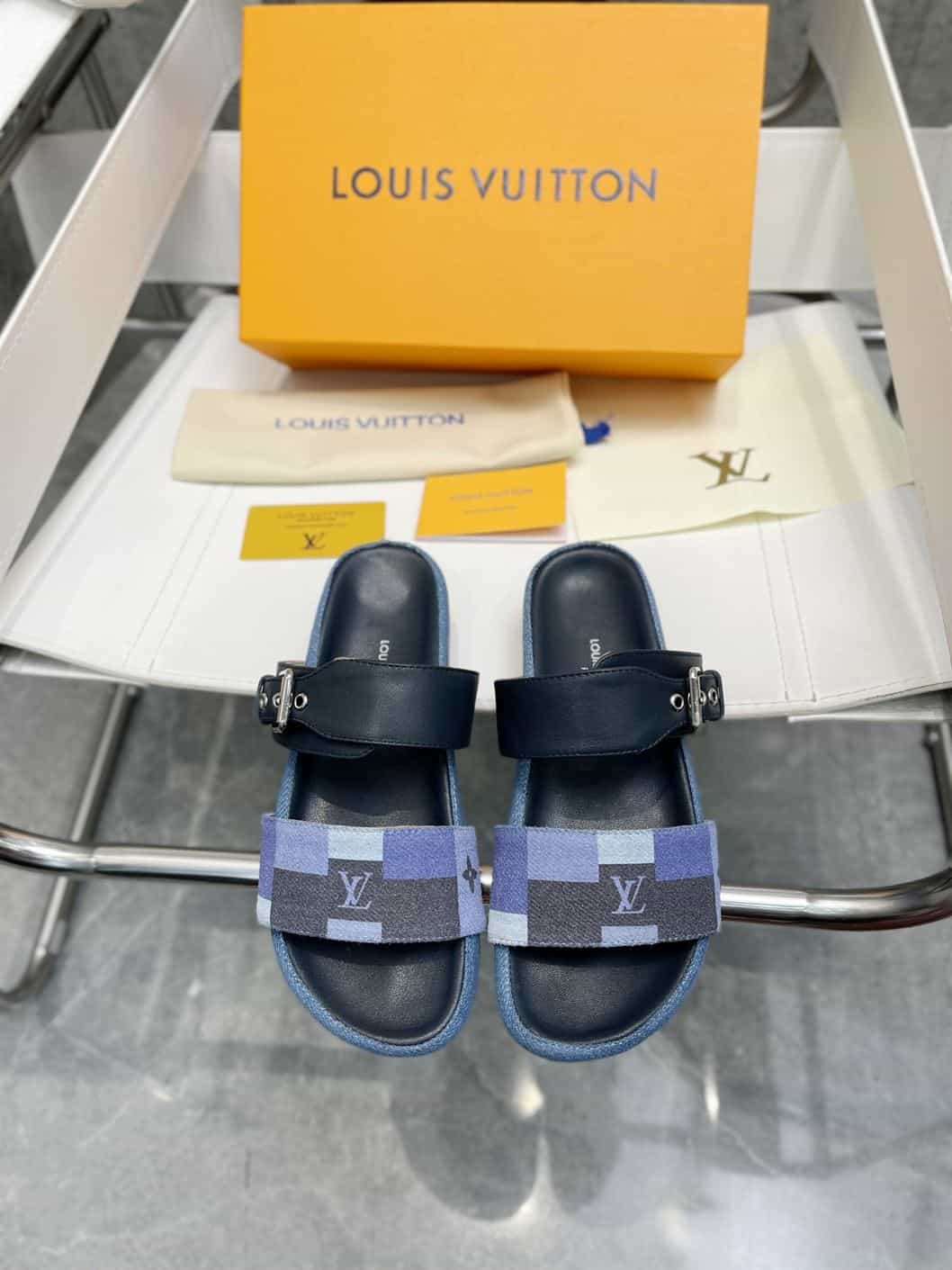 LOUIS VUITTON BOM DIA FLAT MULE – LVSD038