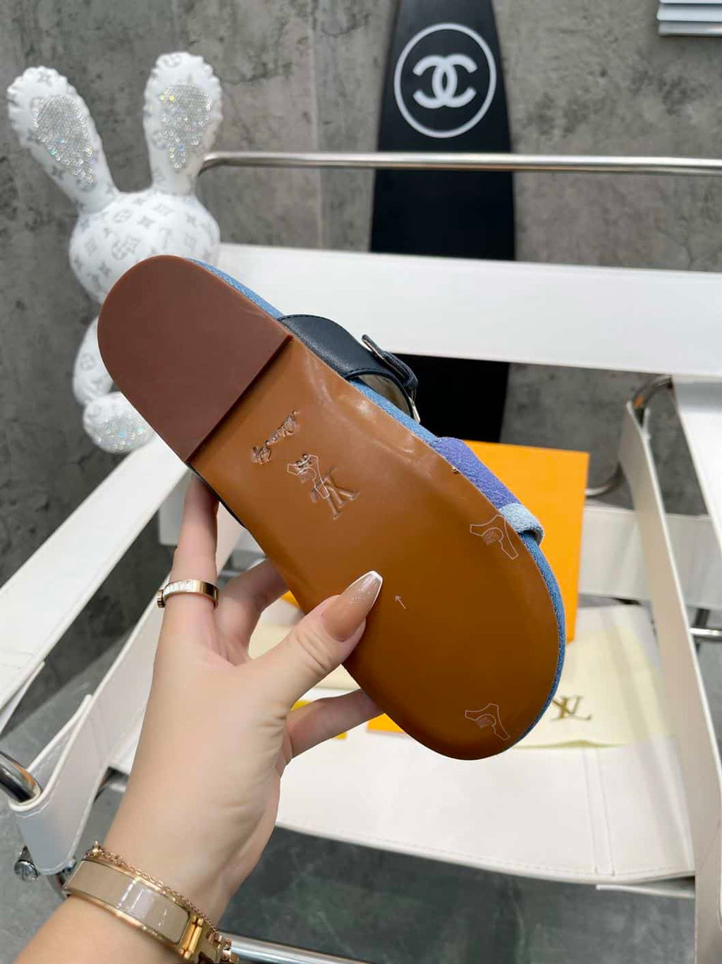 LOUIS VUITTON BOM DIA FLAT MULE – LVSD039