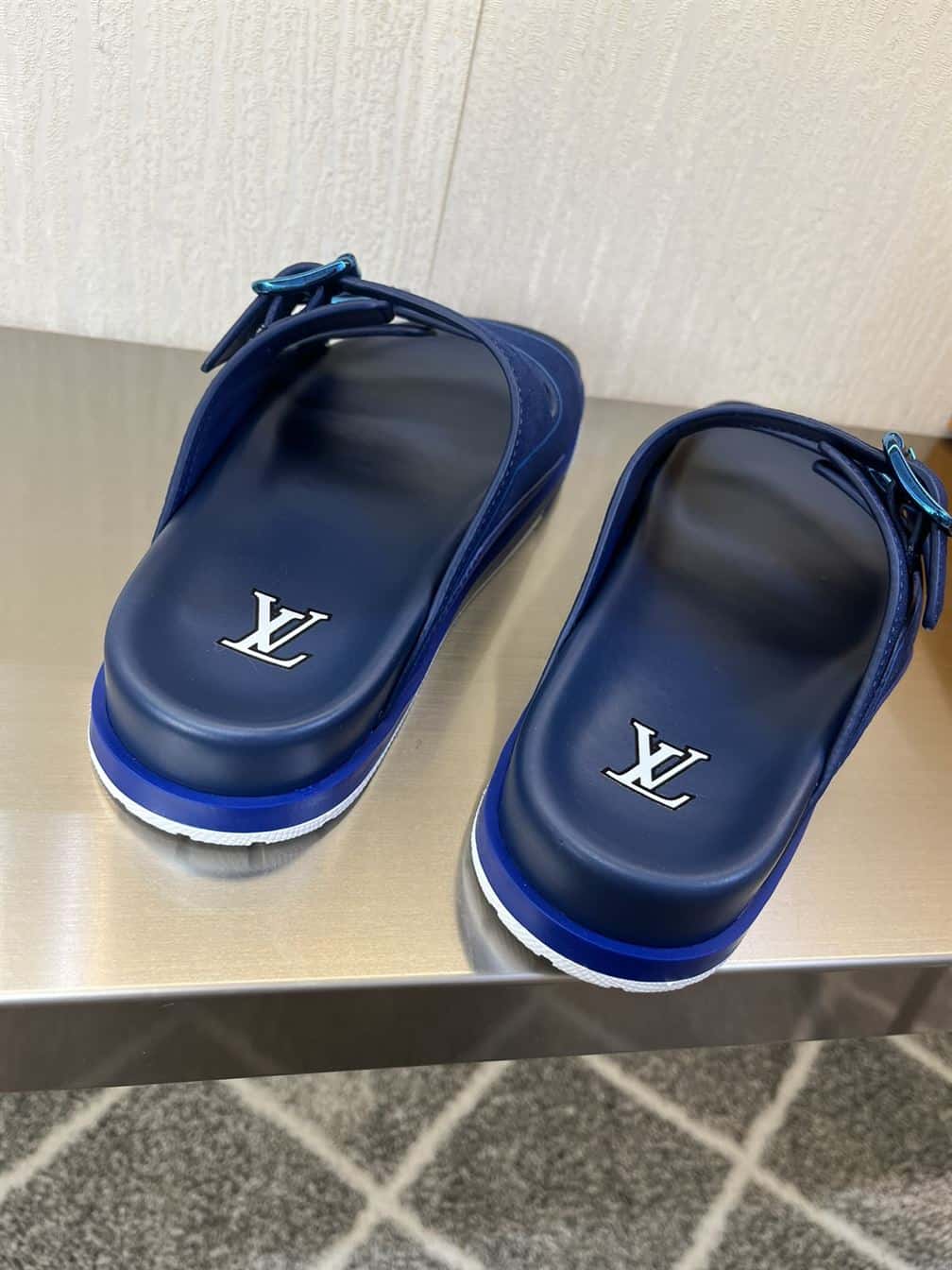 LOUIS VUITTON LV TRAINER MULES – LVSD022