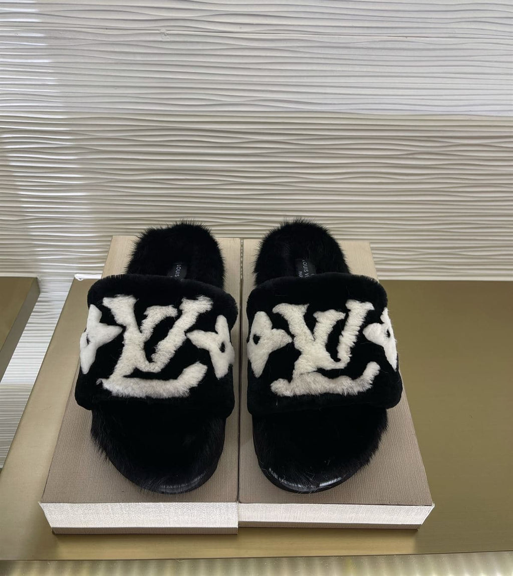 LOUIS VUITTON POOL PILLOW COMFORT MULES – LVSD053