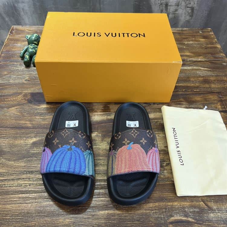 LOUIS VUITTON SANDALS – LVSD012