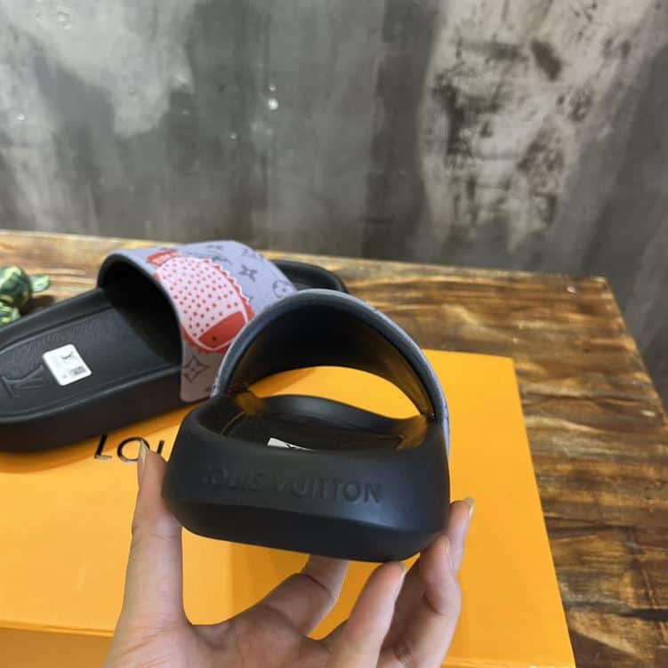 LOUIS VUITTON SANDALS – LVSD014