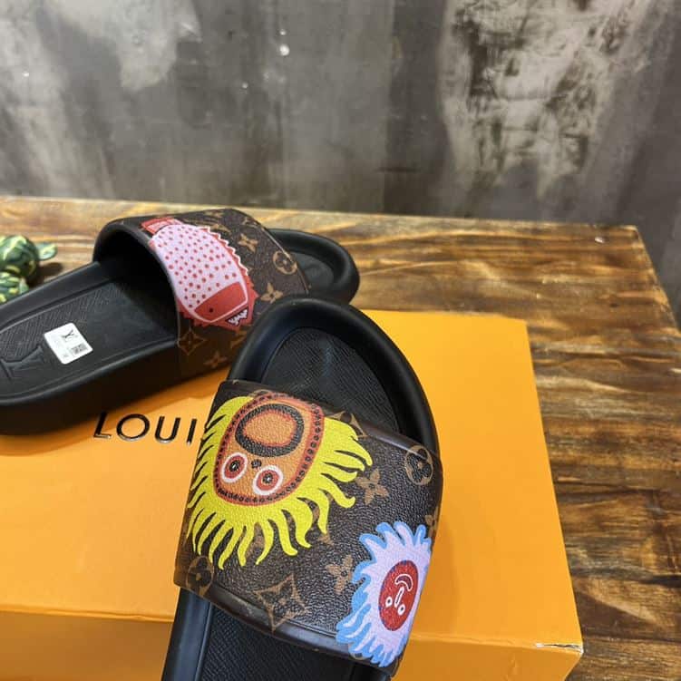 LOUIS VUITTON SANDALS – LVSD015