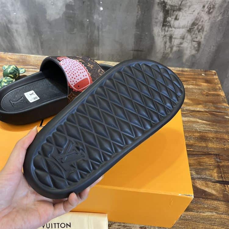 LOUIS VUITTON SANDALS – LVSD015