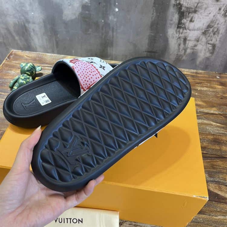 LOUIS VUITTON SANDALS – LVSD016