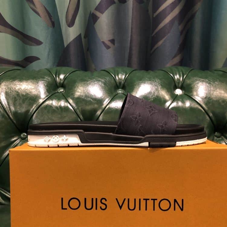 LOUIS VUITTON SLIDES – LVSD010
