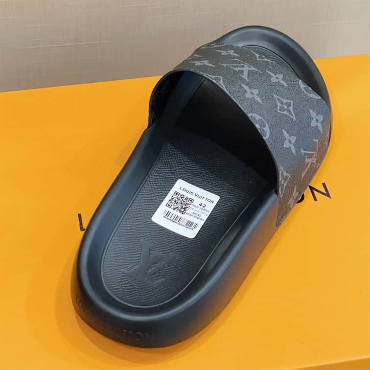 LOUIS VUITTON WATERFRONT MULE – LVSD031