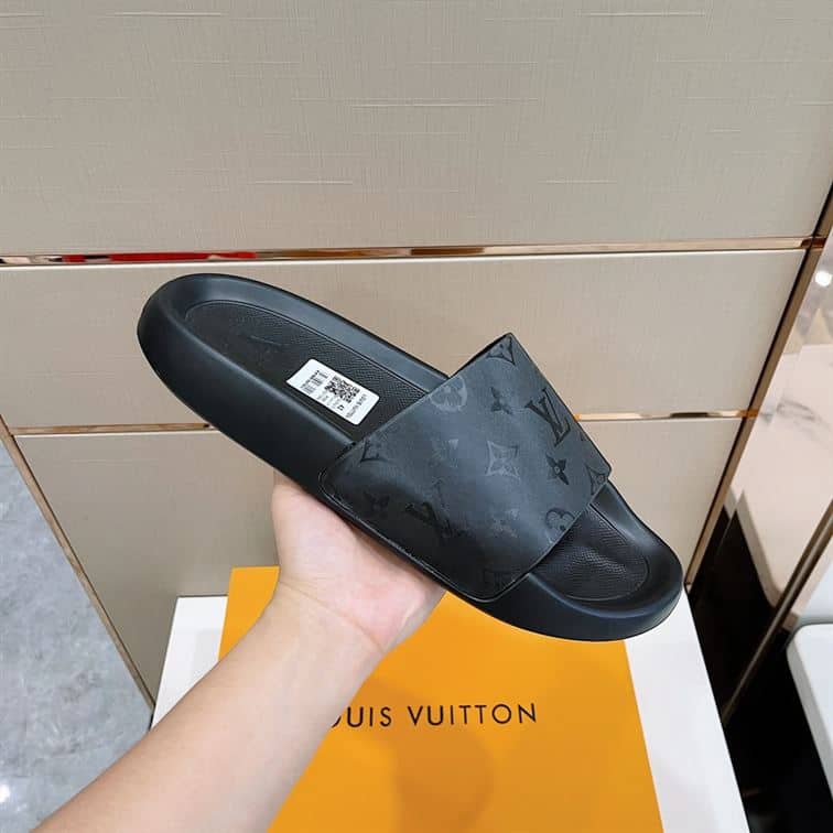 LOUIS VUITTON WATERFRONT MULE – LVSD032