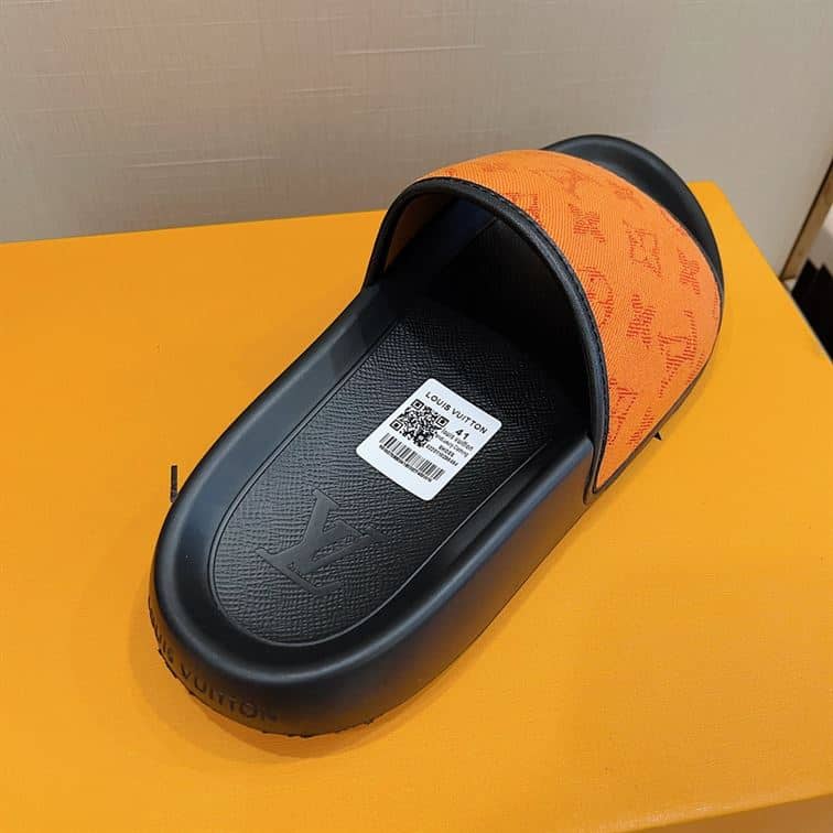 LOUIS VUITTON WATERFRONT MULE – LVSD034