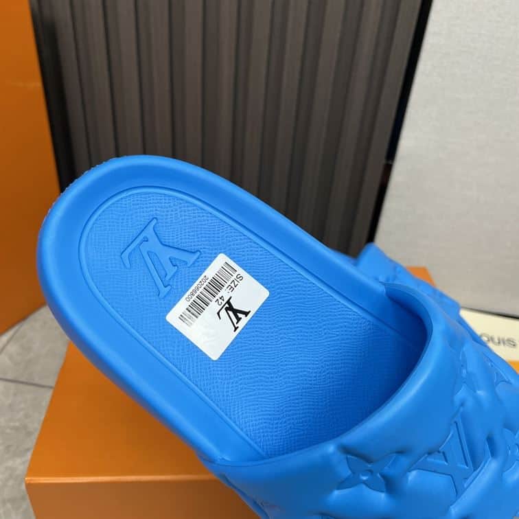 LOUIS VUITTON WATERFRONT MULE BLUE – LVSD042